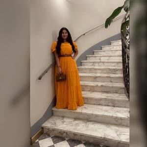 Meet your Posher, Mariaelena